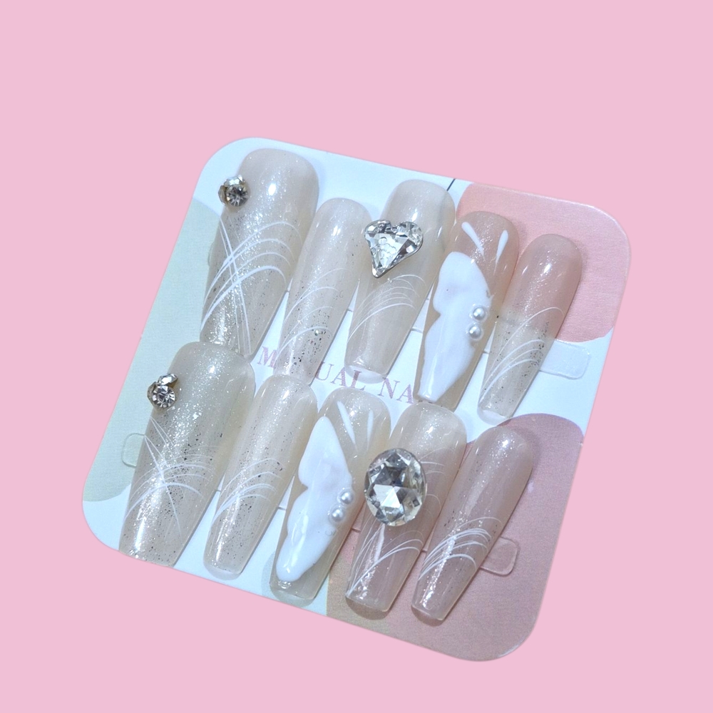 Elegant Pearl and Crystal Nail Set
